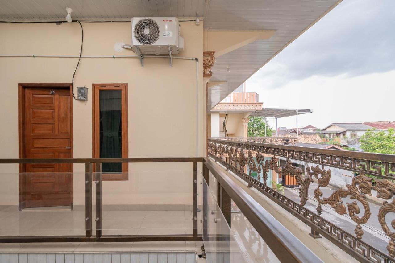 Urbanview Hotel Salsabilah Palembang By Reddoorz Exterior foto